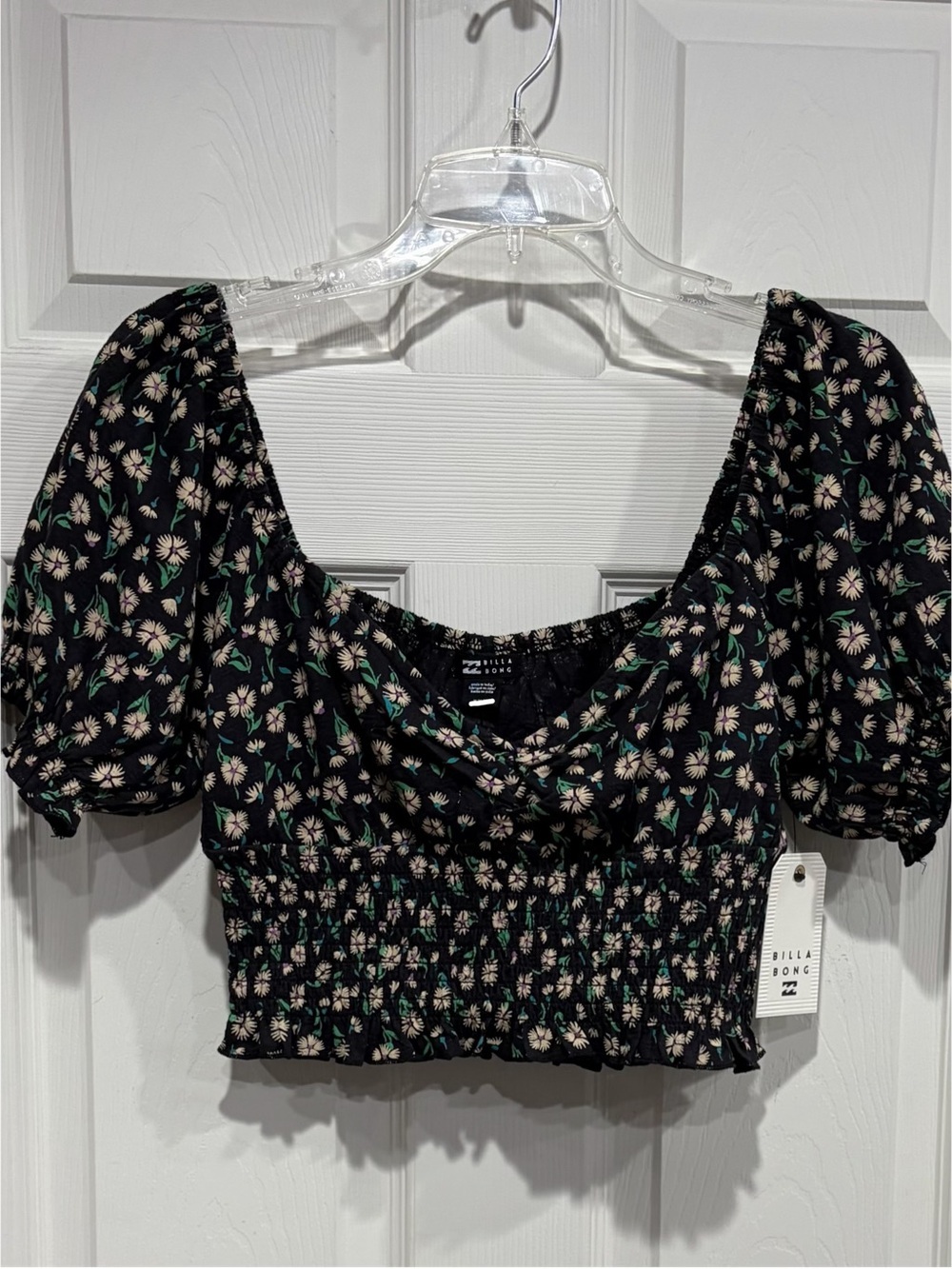 Billabong Women's Medium Love Song Puff Sleeve Top Black Boho NWT 100% Cotton